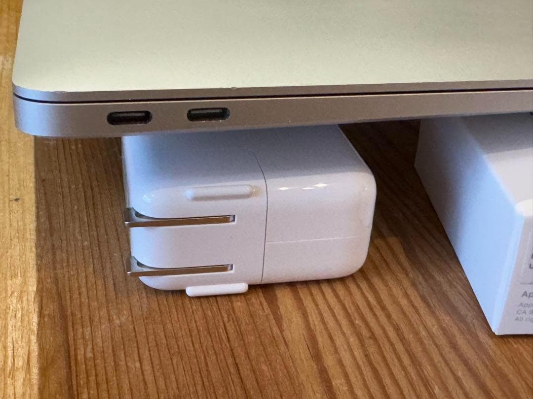 何も言わずに買ますApple MacBook Air (M1, 2020)