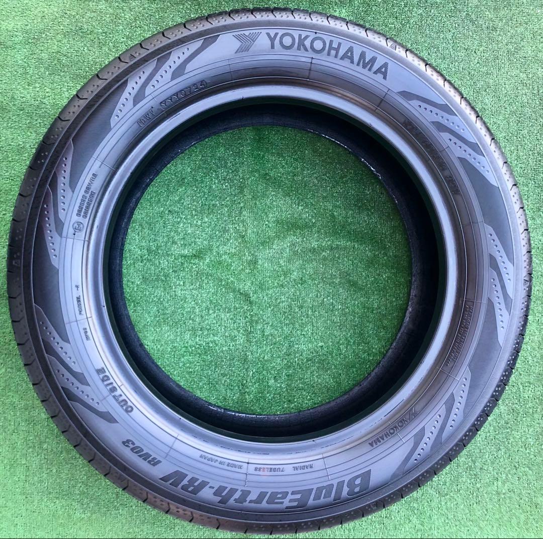 195/60 R16 YOKOHAMA BluEarth-RV03ラジアルタイヤ