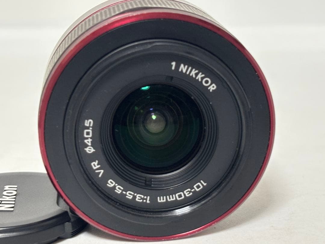 Nikon 1NIKKOR 10-30mm 1:3.5-5.6 VR レッド