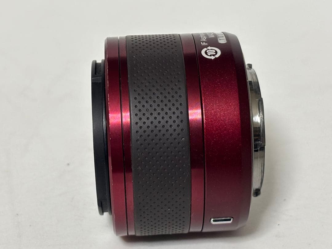 Nikon 1NIKKOR 10-30mm 1:3.5-5.6 VR レッド