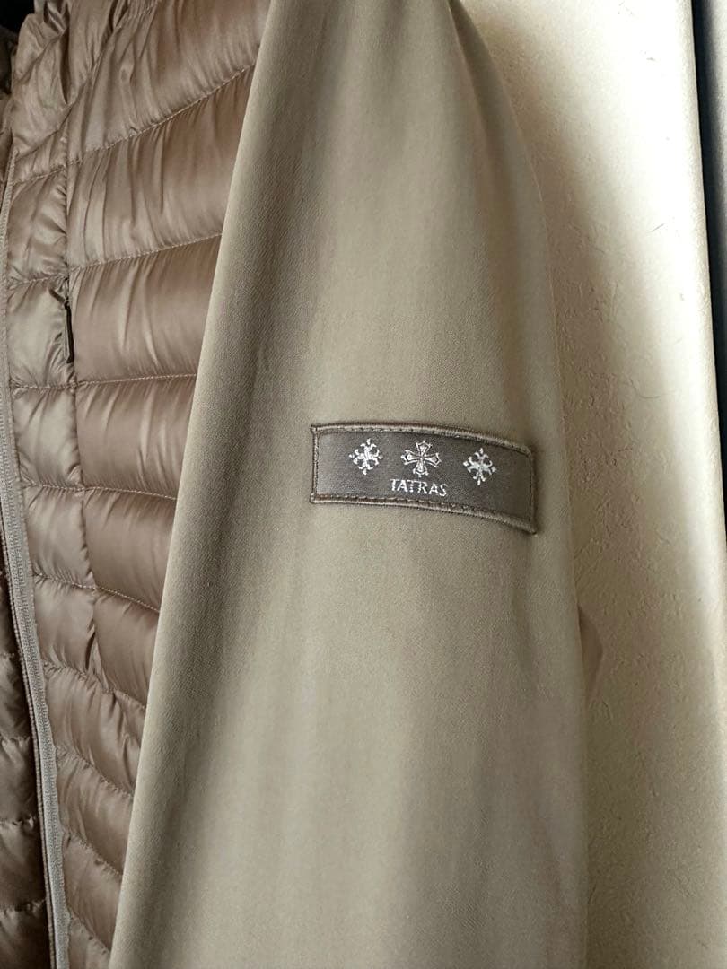 M*g様 ！値下！タトラス CEFALU ハイブリッドダウンブルゾン ベージュ