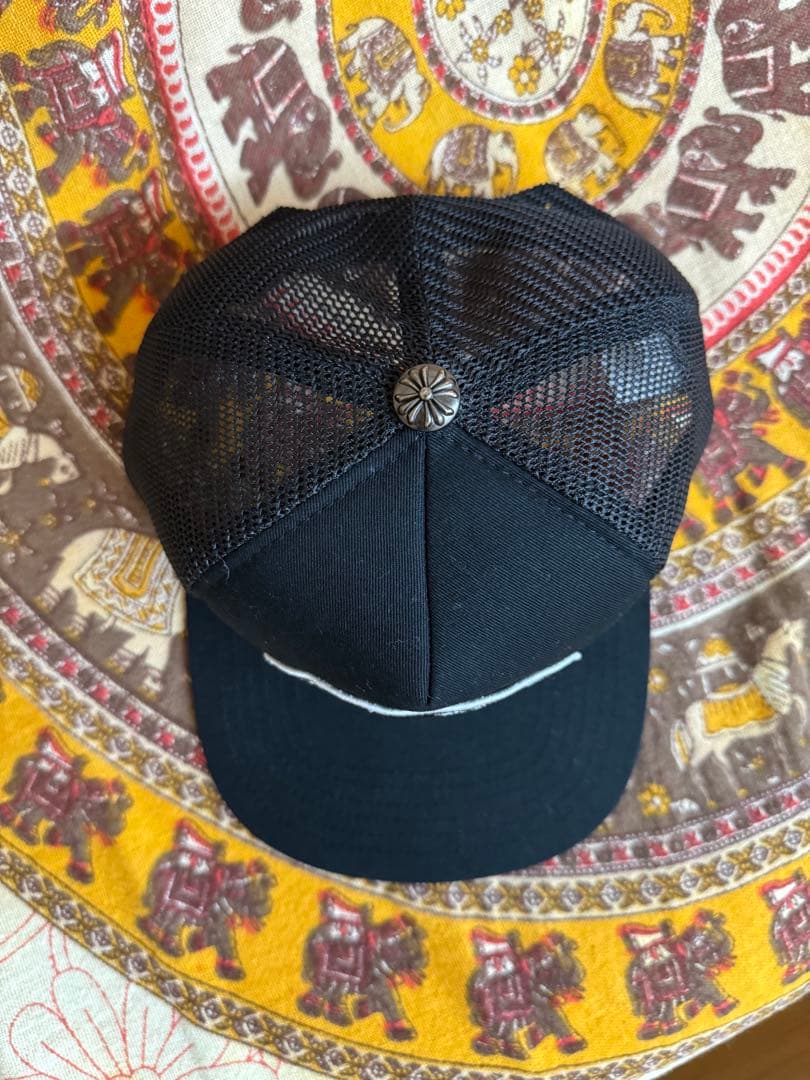 CHROME HEARTS ブラックトラッカーキャップ早い者勝ち！！
