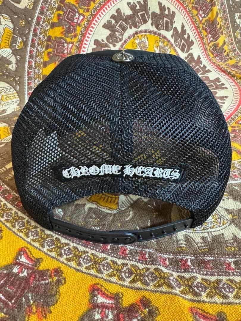 CHROME HEARTS ブラックトラッカーキャップ早い者勝ち！！