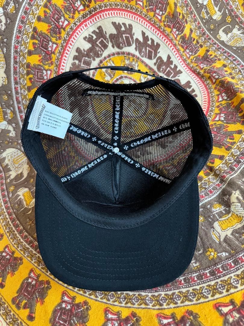 CHROME HEARTS ブラックトラッカーキャップ早い者勝ち！！