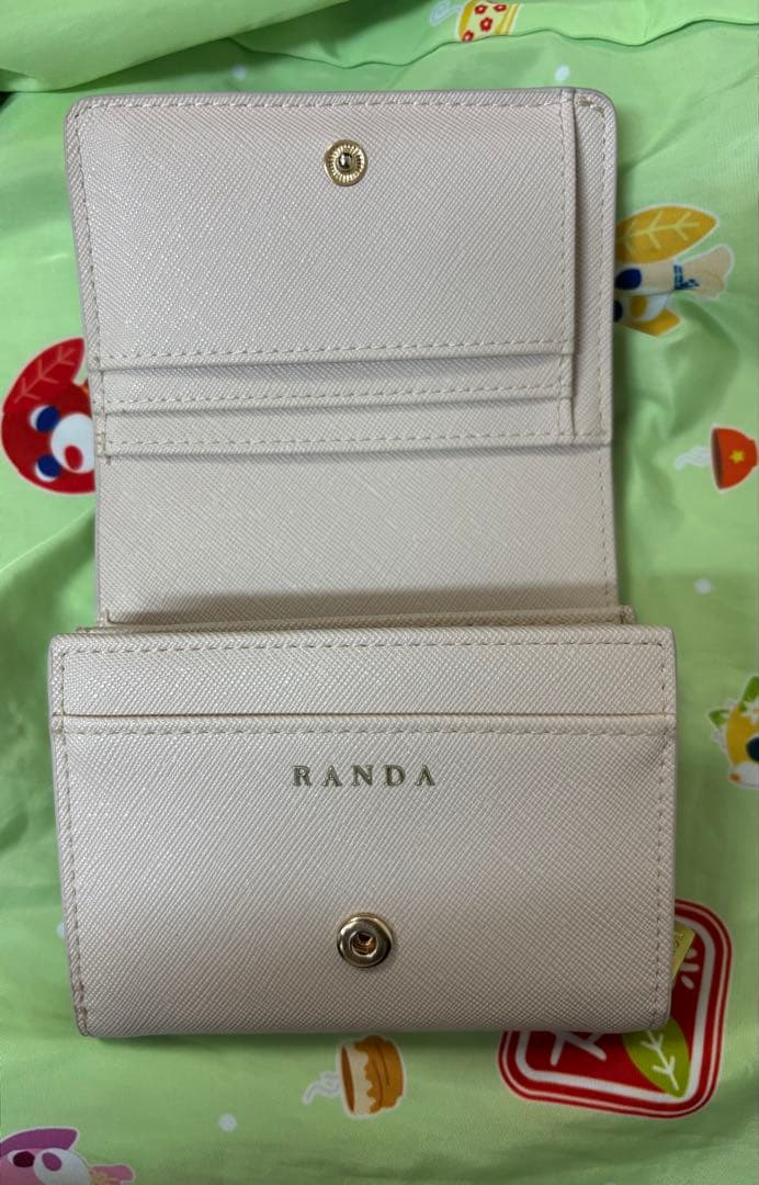 RANDA ピンク 二つ折り財布 リボン付き