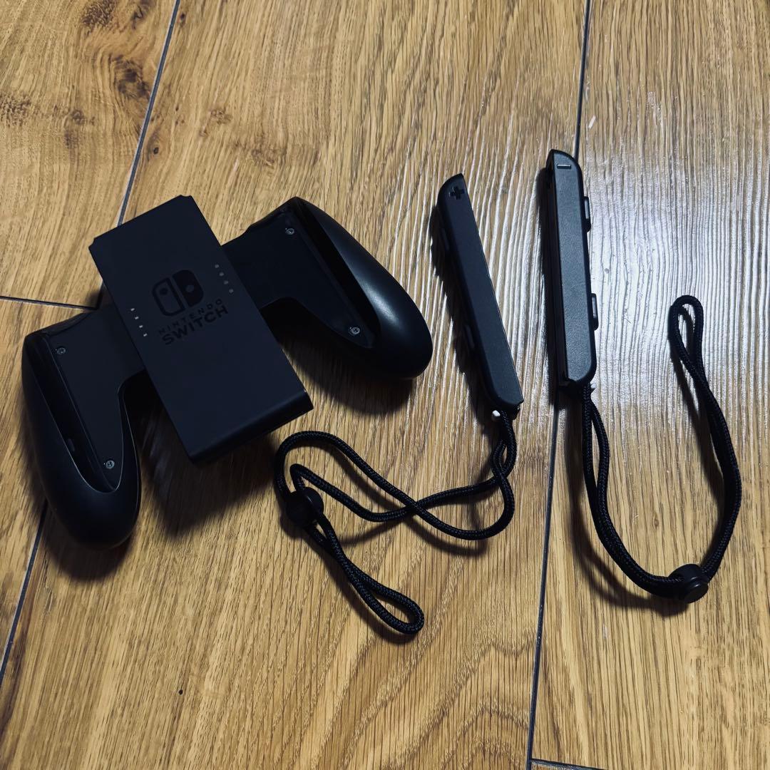 【美品・箱付き】Nintendo Switch 本体 青/赤