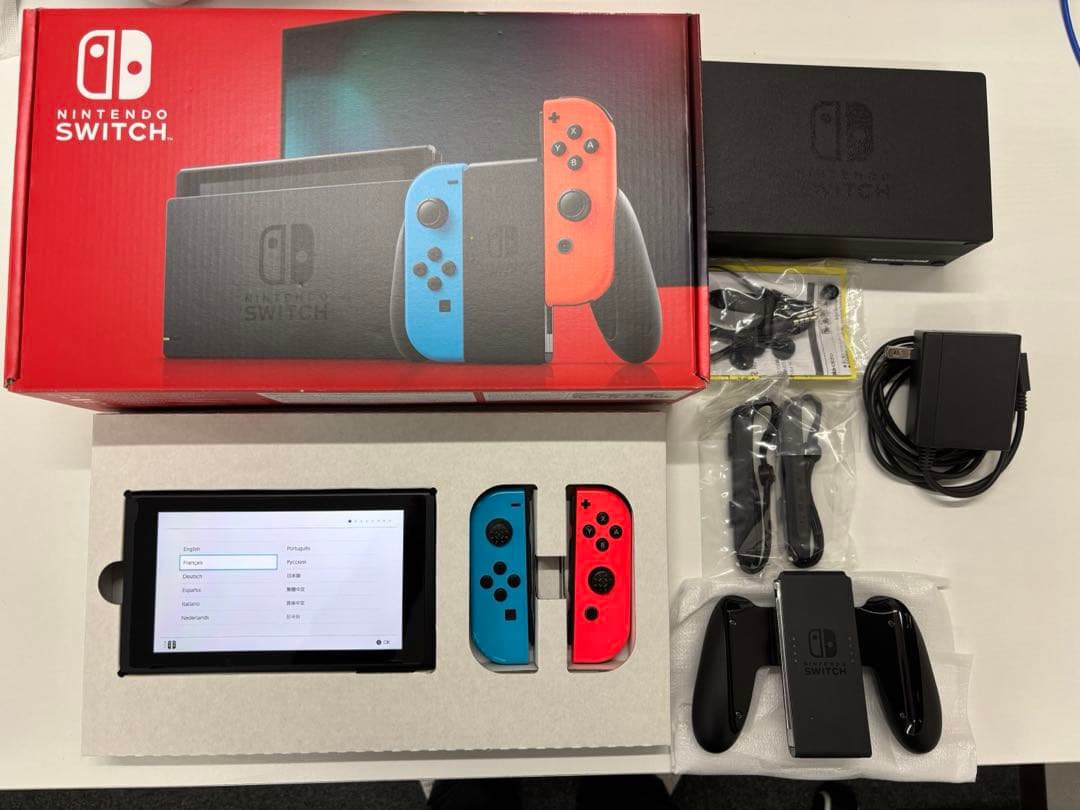 Nintendo Switch 本体 青/赤 Joy-Con付き　2台