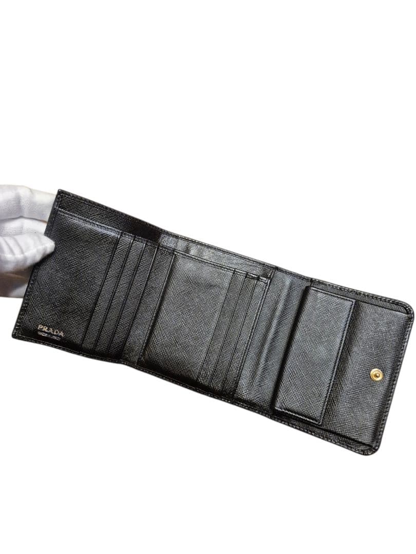 ＰＲＡＤＡ　プラダ　サフィアーノ　ゴールド金具　三つ折り財布 a