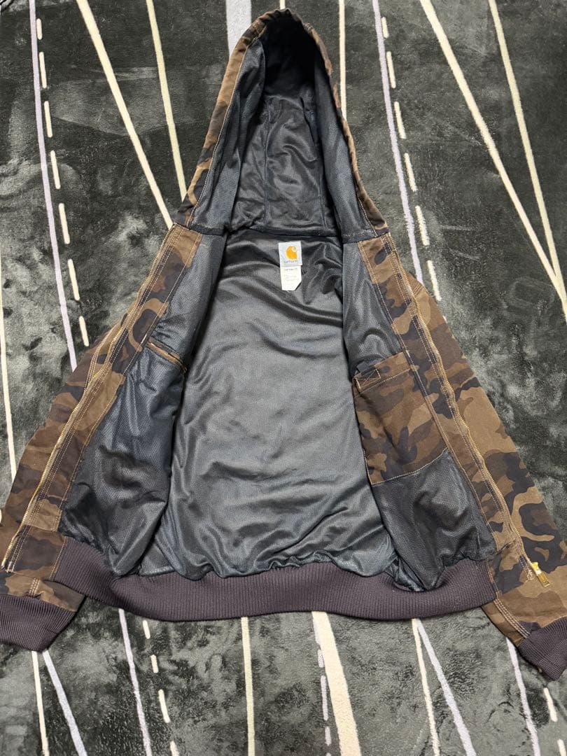 う*ん様 ‼️Carhartt アクティブジャケット CAMO