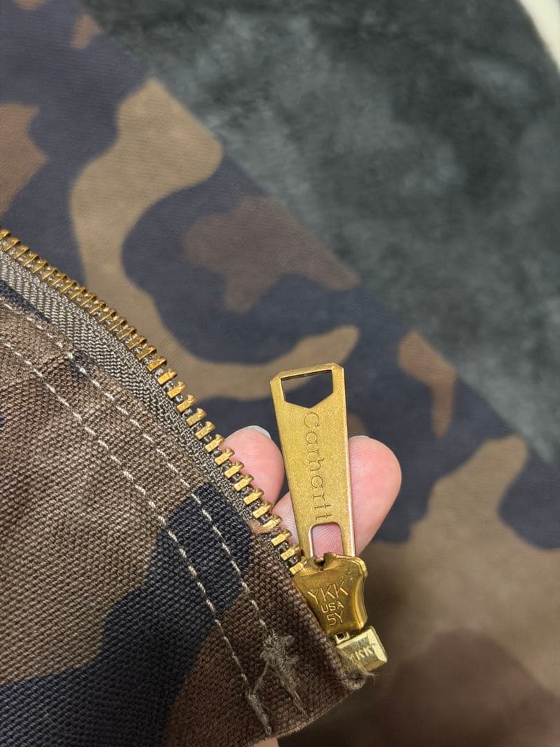 う*ん様 ‼️Carhartt アクティブジャケット CAMO