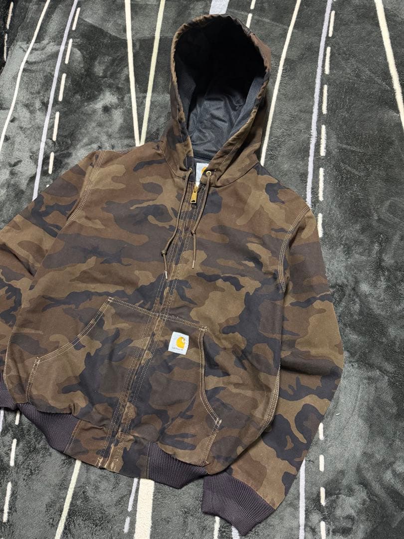 う*ん様 ‼️Carhartt アクティブジャケット CAMO