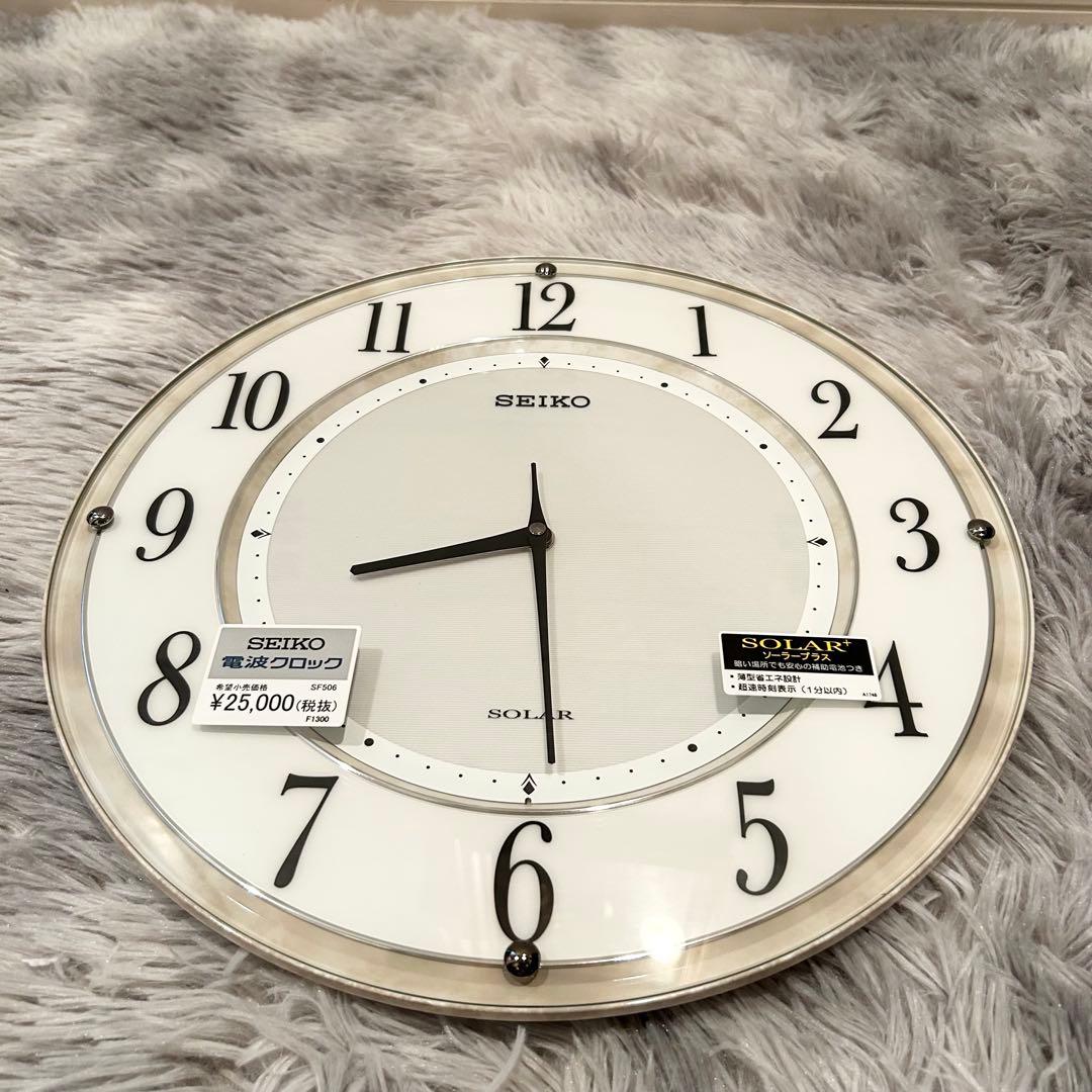 【新品未使用】 SEIKO SF506W ソーラー掛け時計