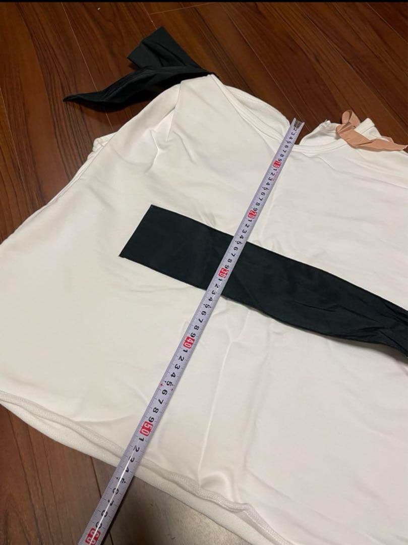 【未使用品】N21(ヌメロヴェントゥーノ）リボン付ホワイトTシャツ