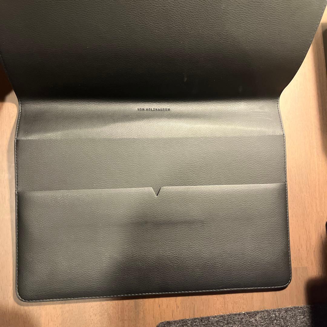 von Holzhausen MacBook Pro14インチPortfolio