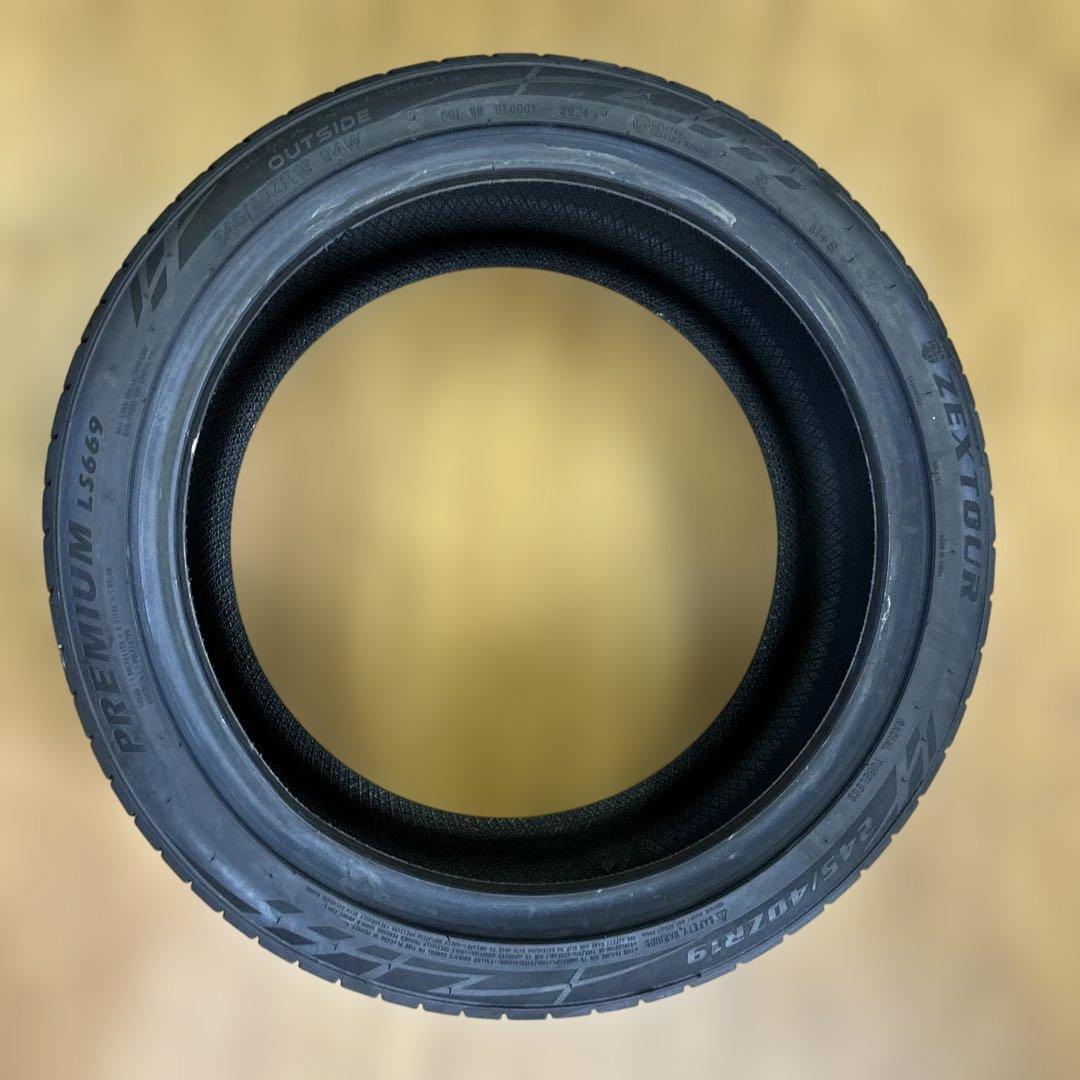 PREMIUM 245/40R19 夏用タイヤ　2024年 1本