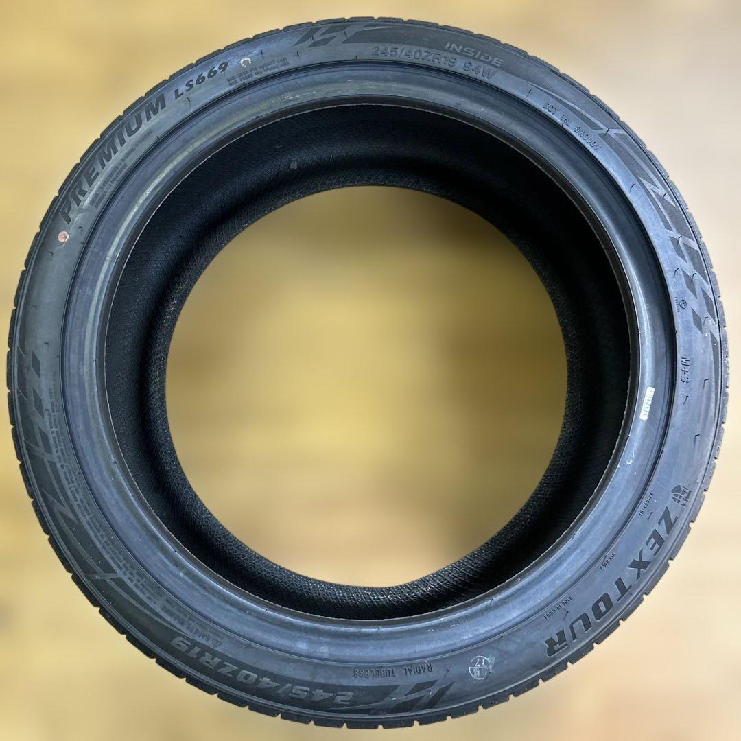 PREMIUM 245/40R19 夏用タイヤ　2024年 1本
