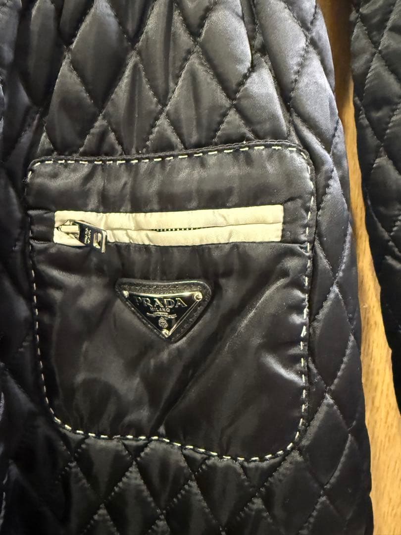 プラダ　PRADA キルティングコート