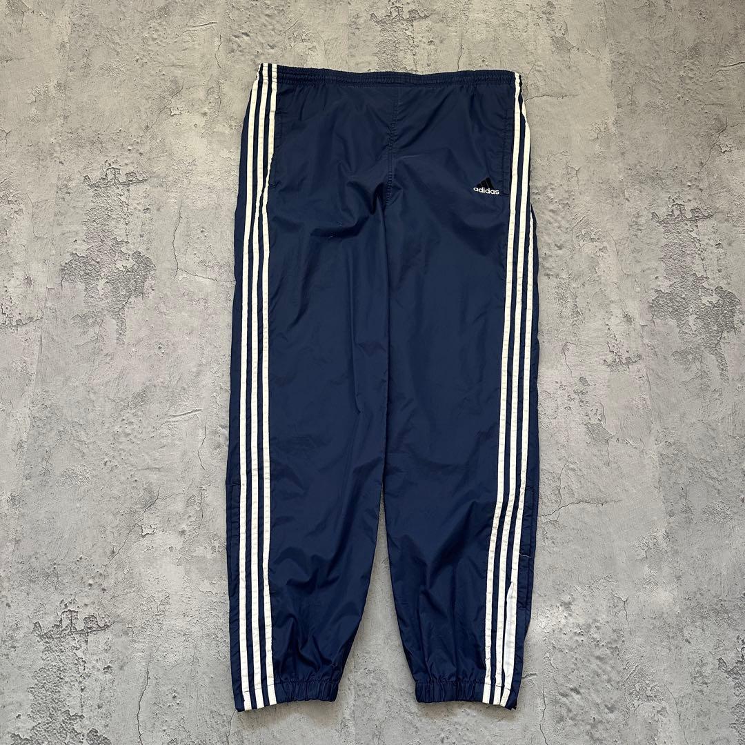 90s【adidas】アディダス（L）ナイロンパンツ＊万国旗タグ＊サイドライン