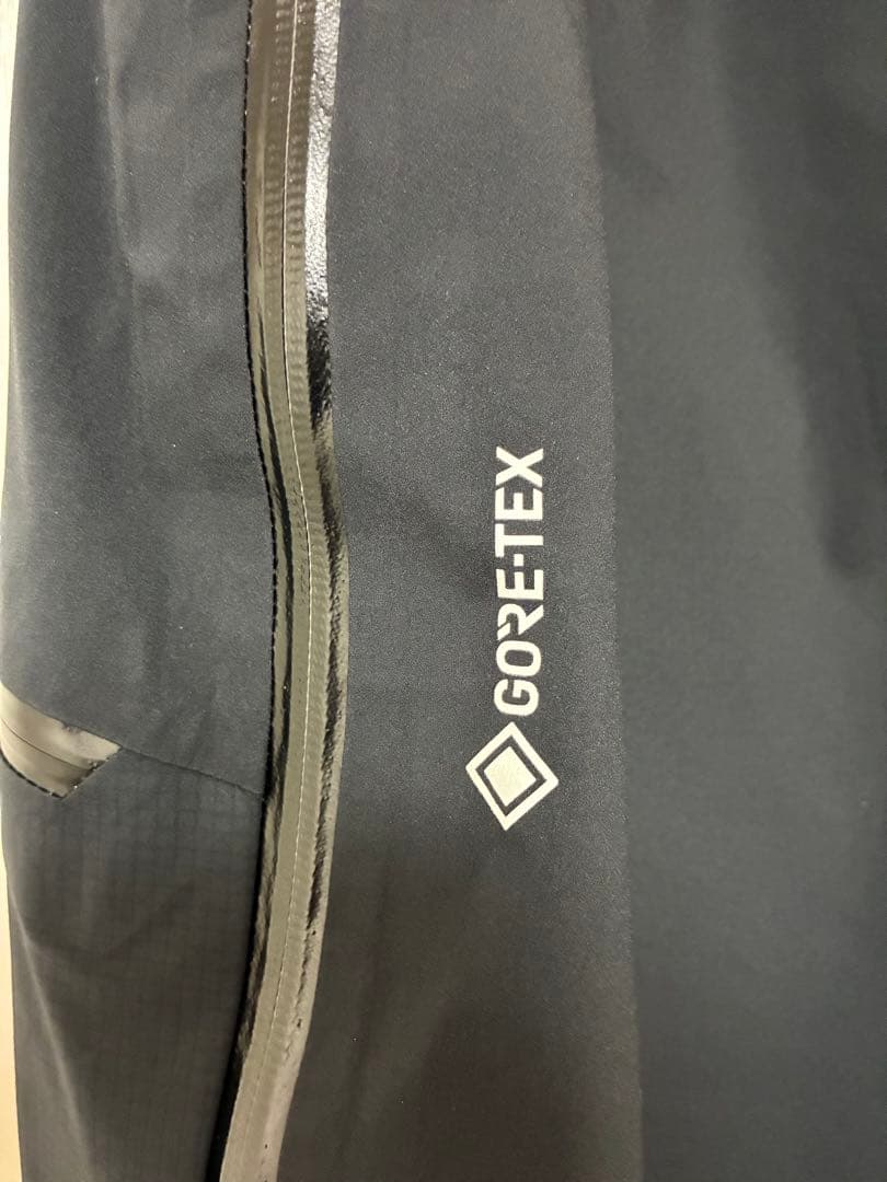 日本未発売　バックカントリー　GORE-TEX ゴアテックス　ビブパンツ　メンズ