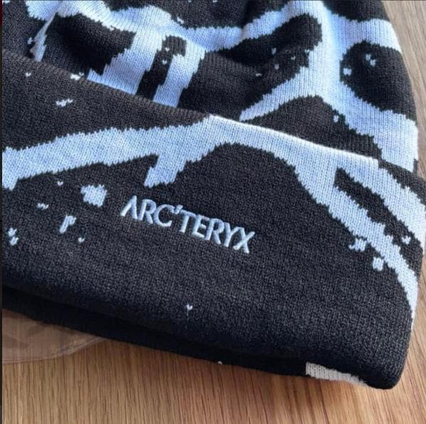 【アークテリクス】【新品】【オシャレ】ARC'TERYX ビーニー ニッ