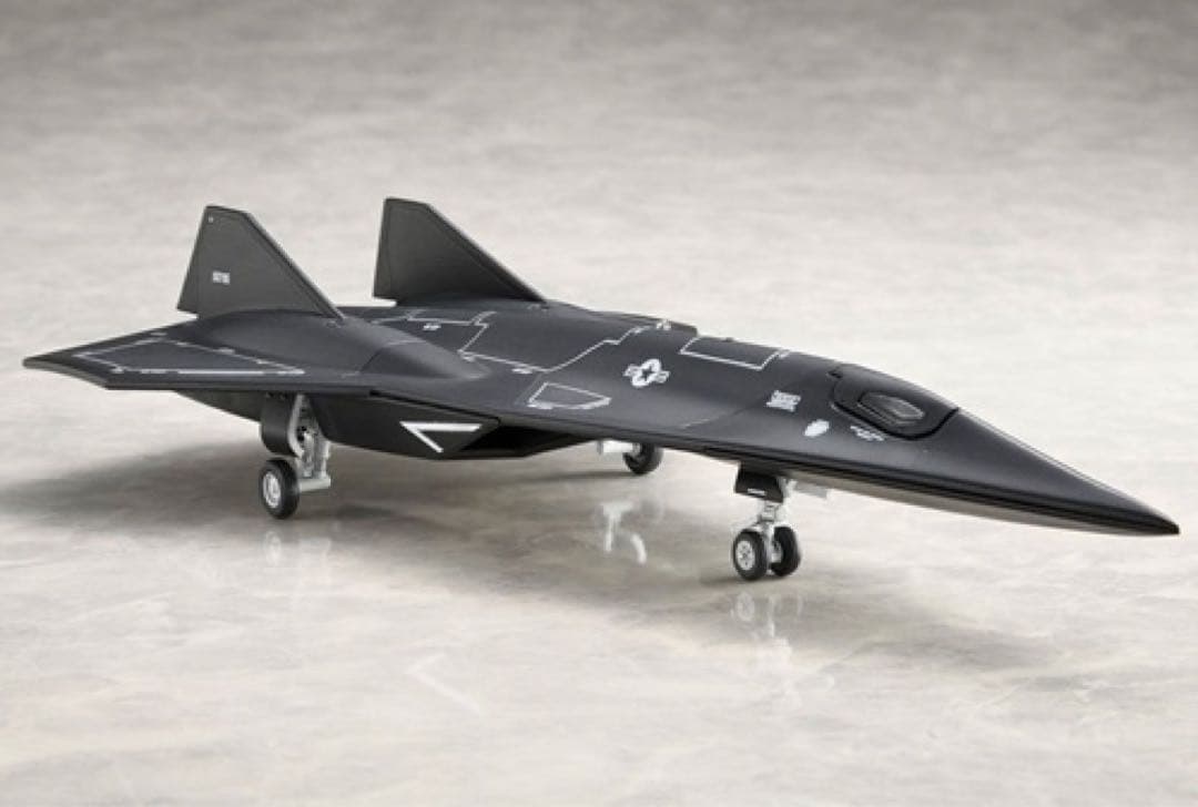 1/100 ダークスター トップガン マーヴェリック 完成品 飛行機 BF181
