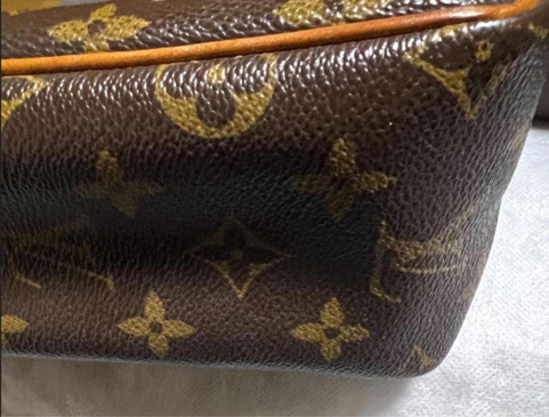 Louis Vuitton モノグラム ショルダーバッグ