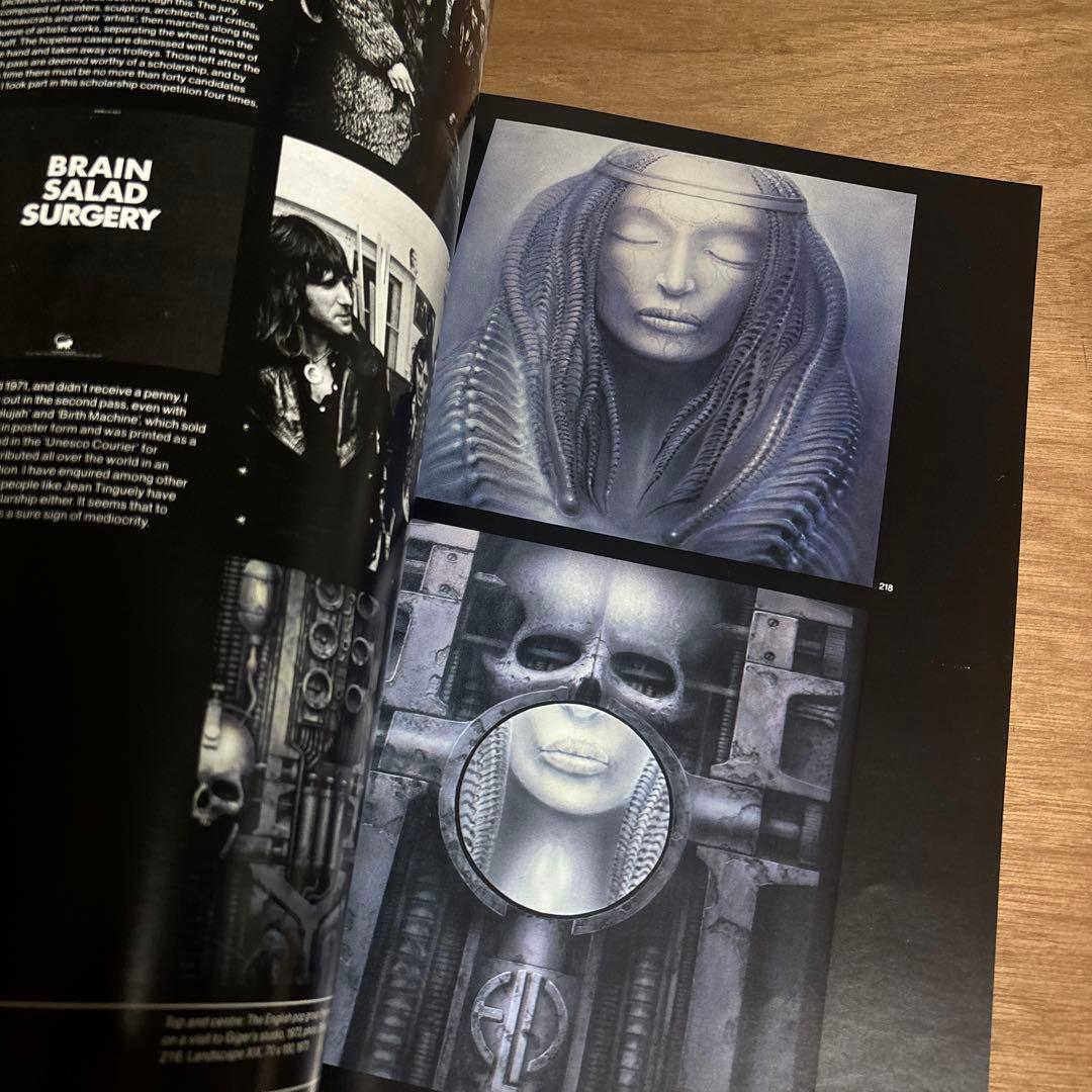 H.R.Giger's ecronomicon ギーガー ネクロノミコン　初期版