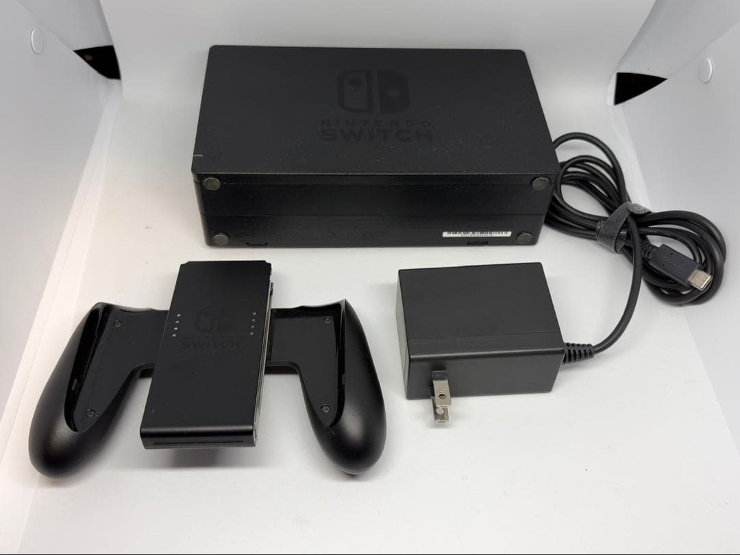 【プロコン、専用ケース付き】Nintendo Switch 本体　箱なし
