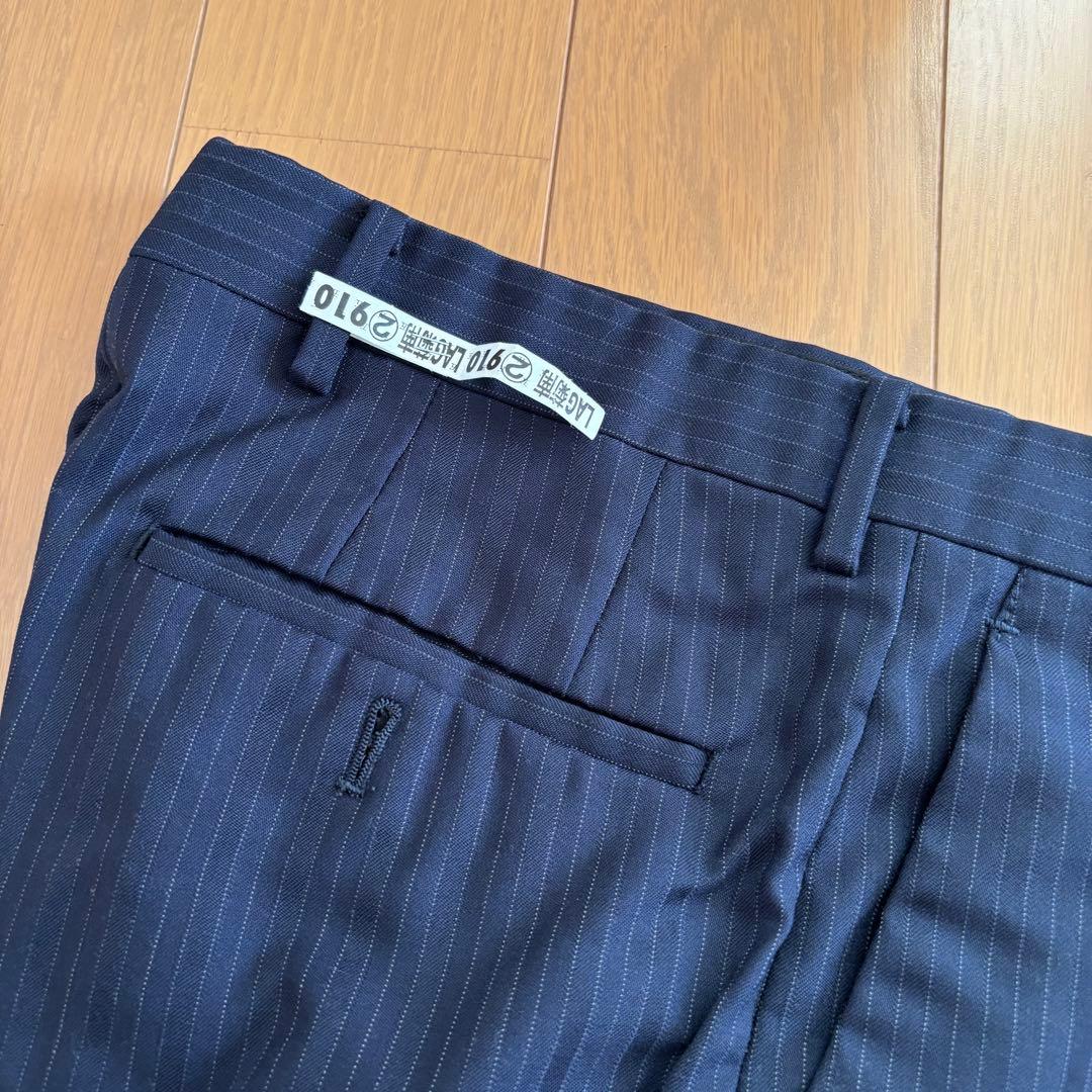 【クリーニング済】キャサリンハムネット　紺ストライプ　メンズスーツS　ベスト付き