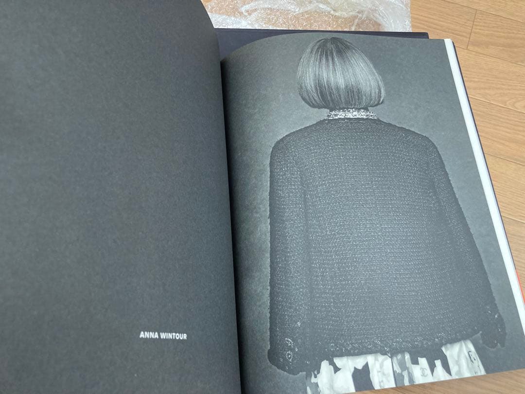 THE LITTLE BLACK JACKET 新版