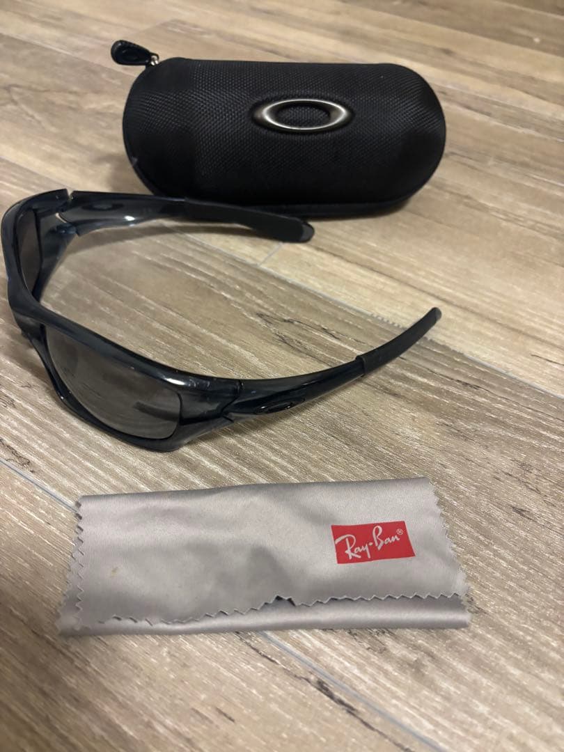 サングラス Oakleyケース付き