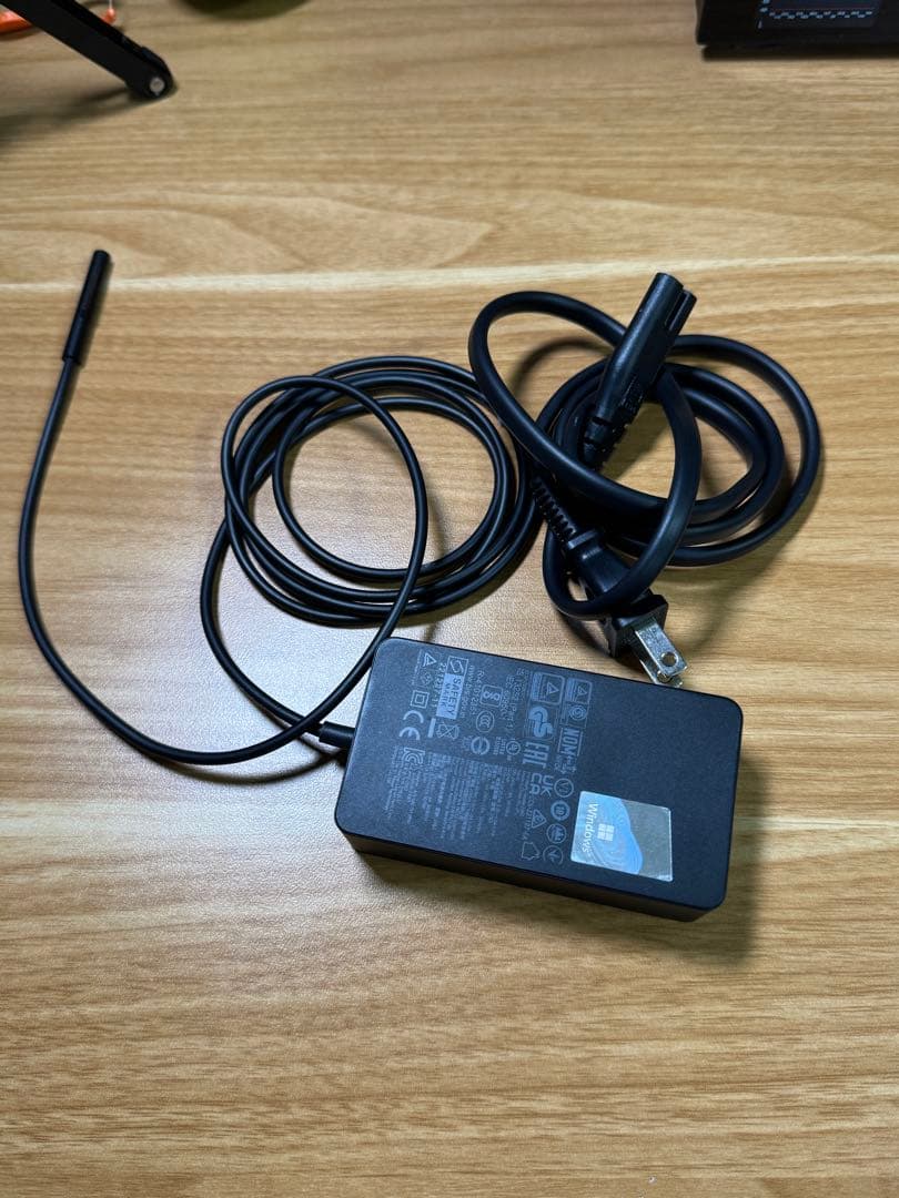 Surface Pro 9 i5 8GB 256GBタイプカバー＋タッチペン付
