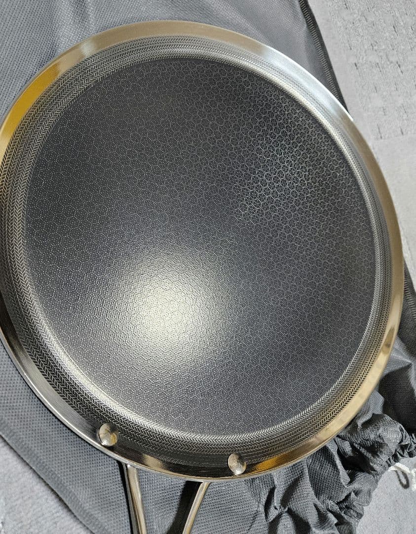 未使用品✨　HexClad ハイブリッド グリル フライパン 30cm
