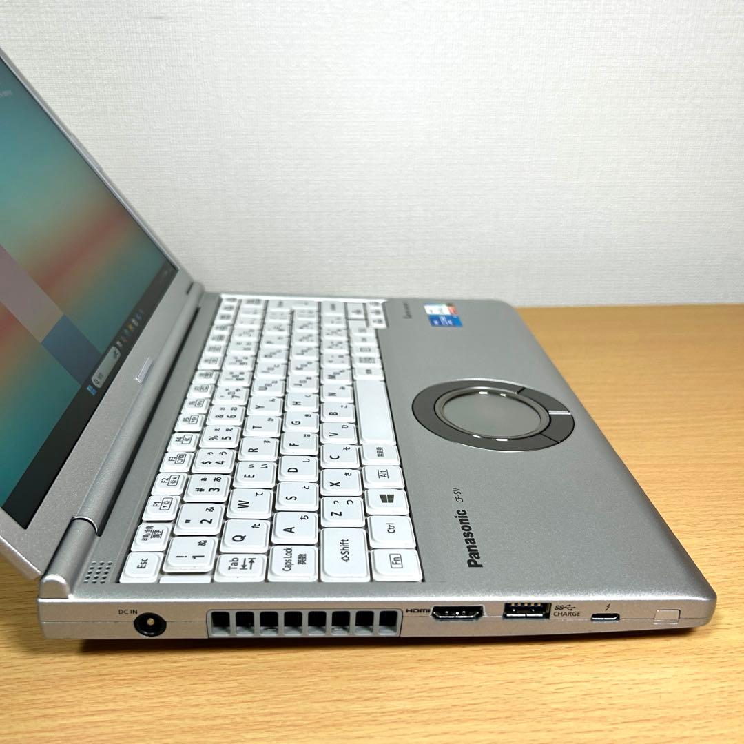 美品 Panasonic Let's note SV1 16GB Office