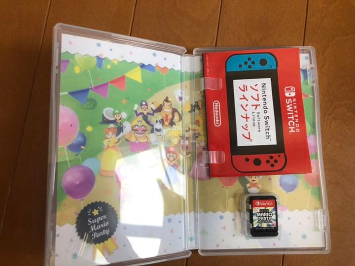 ゲームソフト、Joy-Con、ケース