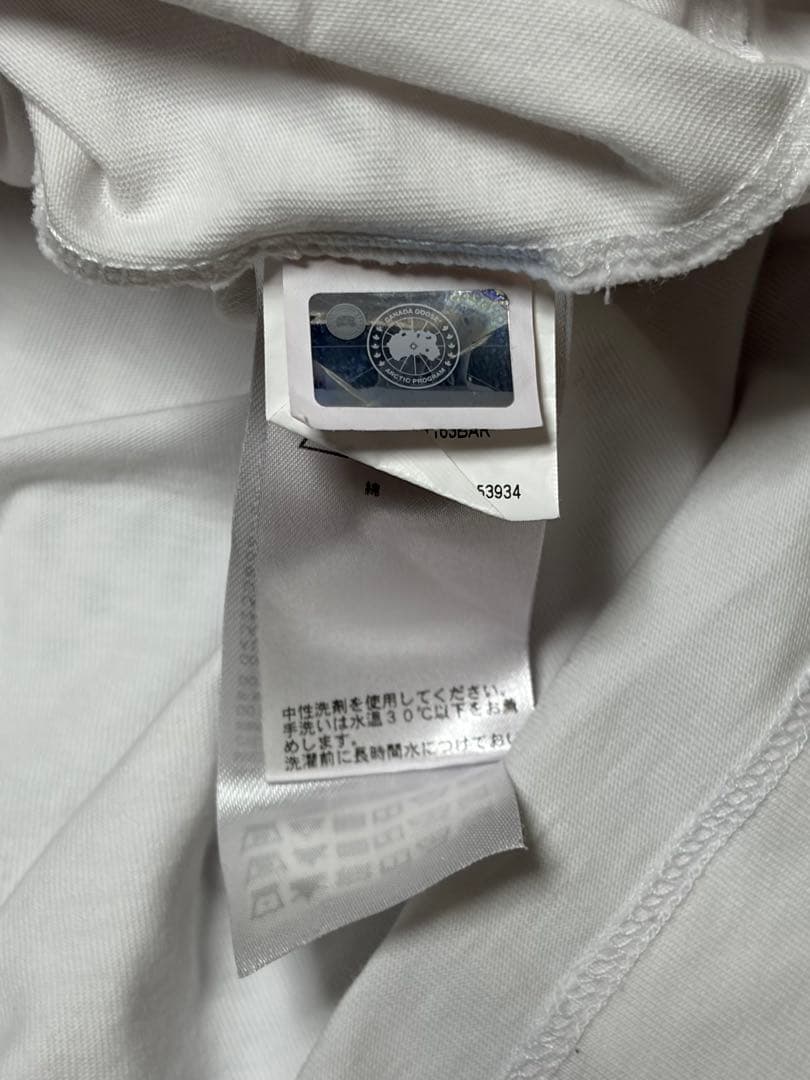 カナダグース   袖ロゴワッペン入りTシャツ XL