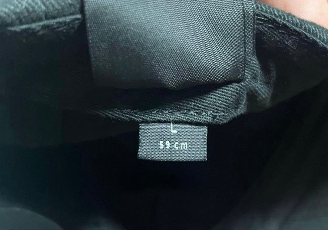 BALENCIAGA キャップ　ブラック
