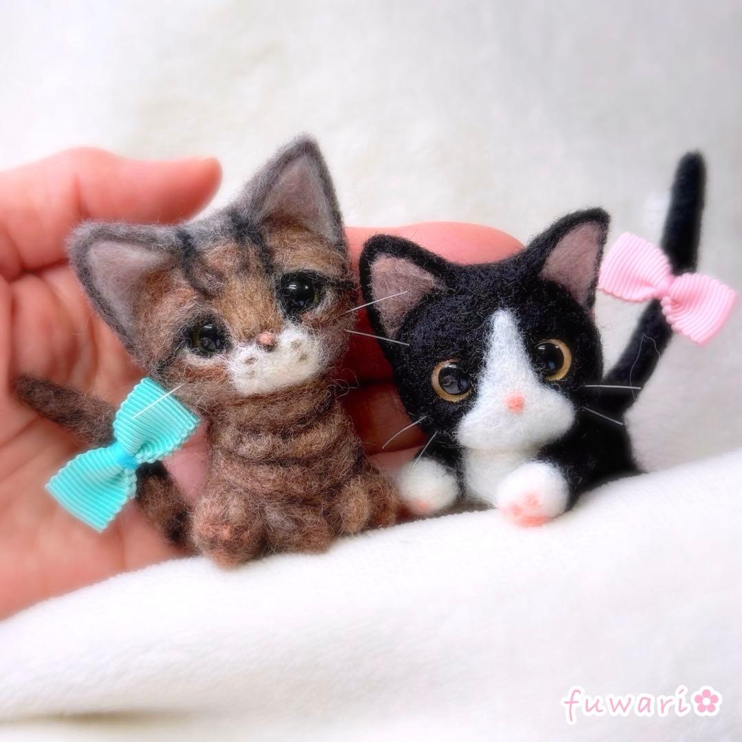 リクエスト品　羊毛フェルト　ちょこんと甘えんぼハチワレ♡おすましキジトラセット