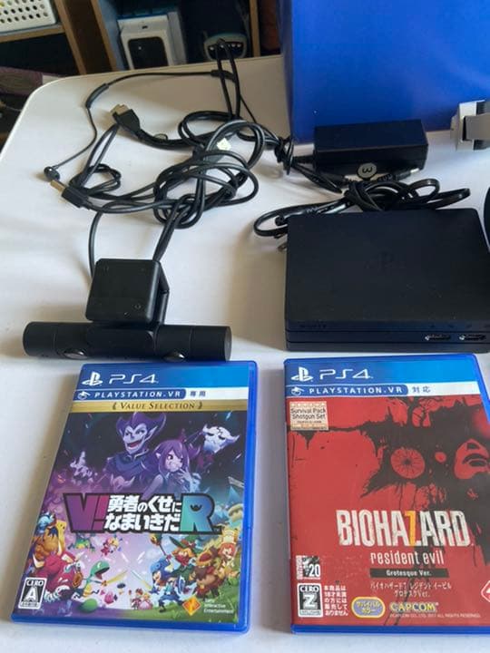 PlayStation VR WORLDS 同梱版　　おまけソフト２つ付き！