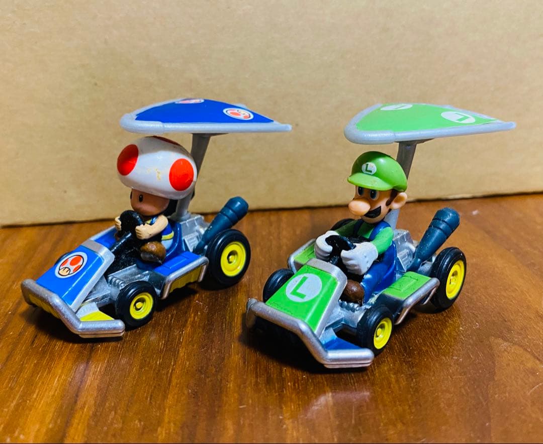 マリオカート　スーパーカイト付き　トミカ　9台セット
