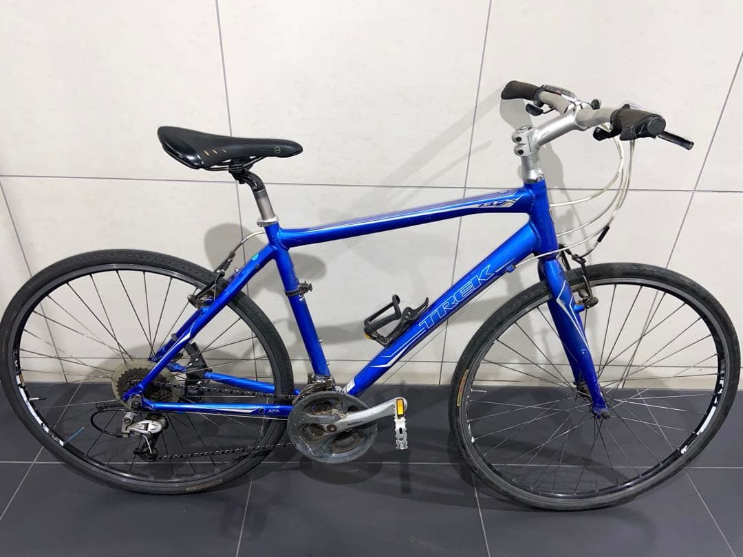 TREK FX7.3 クロスバイク　トレック fx7.2 23自転車　fx234
