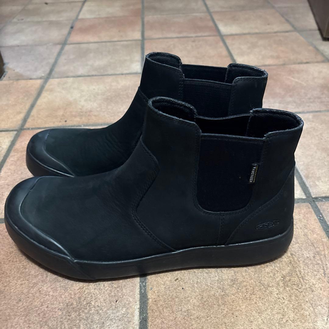 ブラック サイドゴアブーツ レザー　KEEN