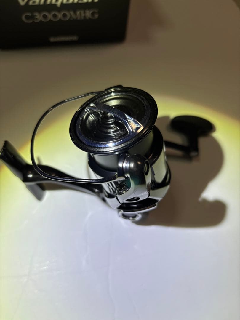 リール SHIMANO Vanquish C3000MHG