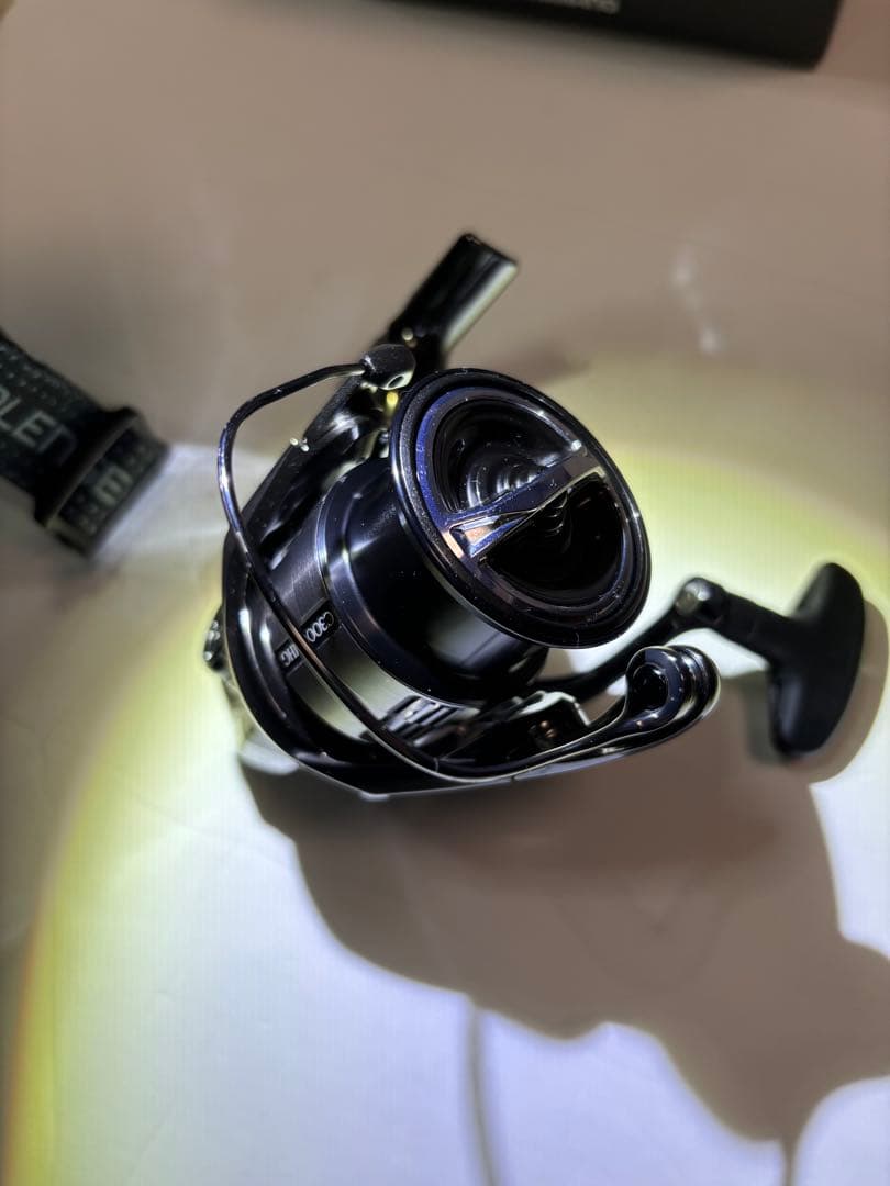 リール SHIMANO Vanquish C3000MHG