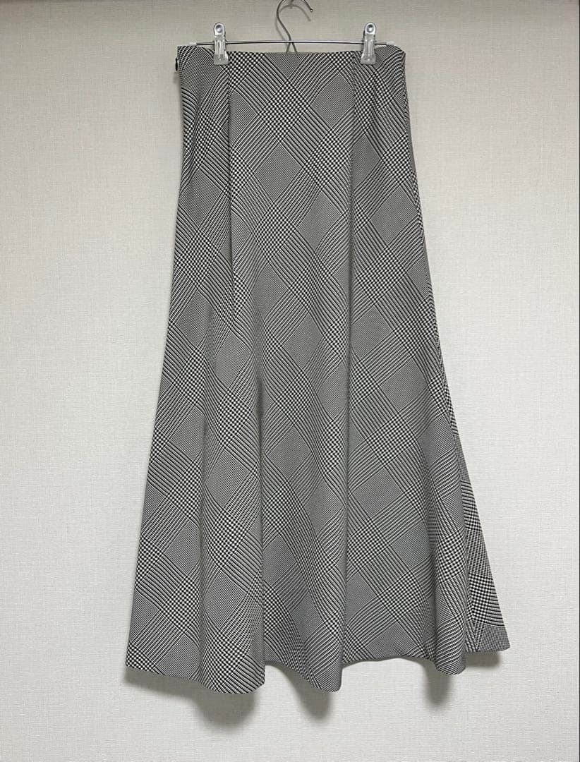 火花様**UNITED ARROWS フレアマキシスカート グレー チェック