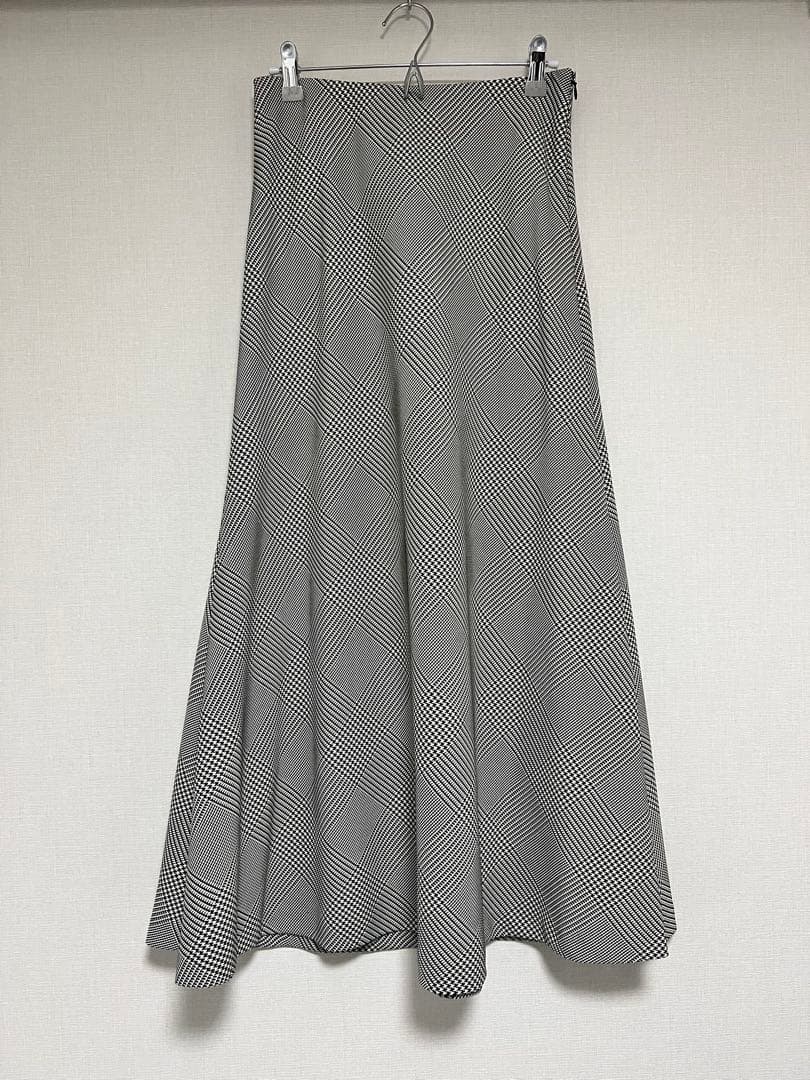 火花様**UNITED ARROWS フレアマキシスカート グレー チェック
