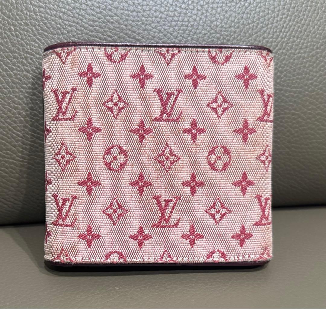 Louis Vuitton ルイ・ヴィトン　二つ折り財布