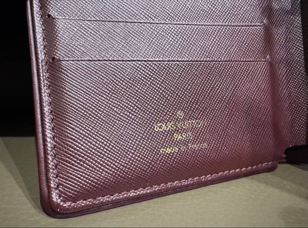 Louis Vuitton ルイ・ヴィトン　二つ折り財布