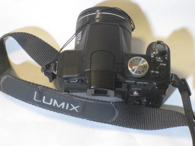 Panasonic LUMIX　デジタルカメラ DMC-FZ 28