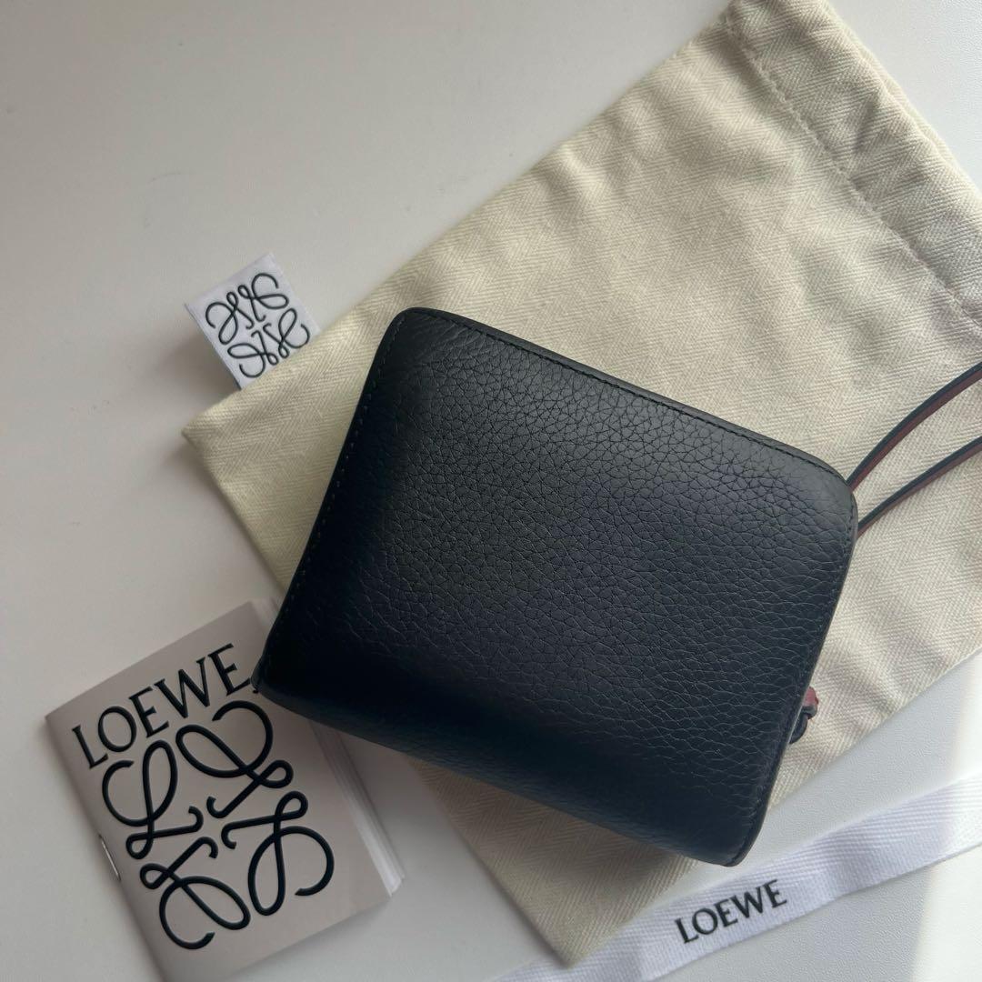 220 美品 LOEWE ロエベ 2つ折り財布